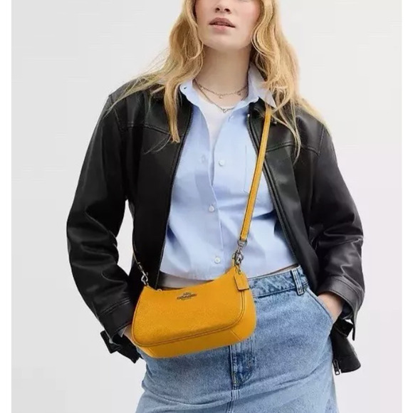COACH Teri Shoulder/Crossbody Bag In Leather Turmeric Yellow CV934 NWT - Picture 7 of 12